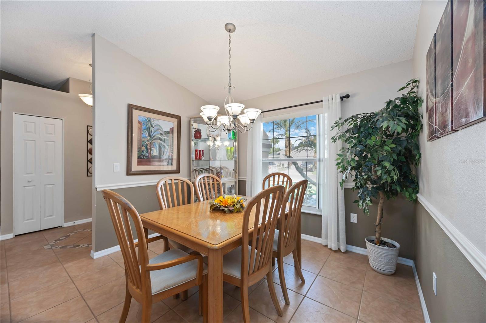 Image 11 of 70 For 2400 Appaloosa Circle
