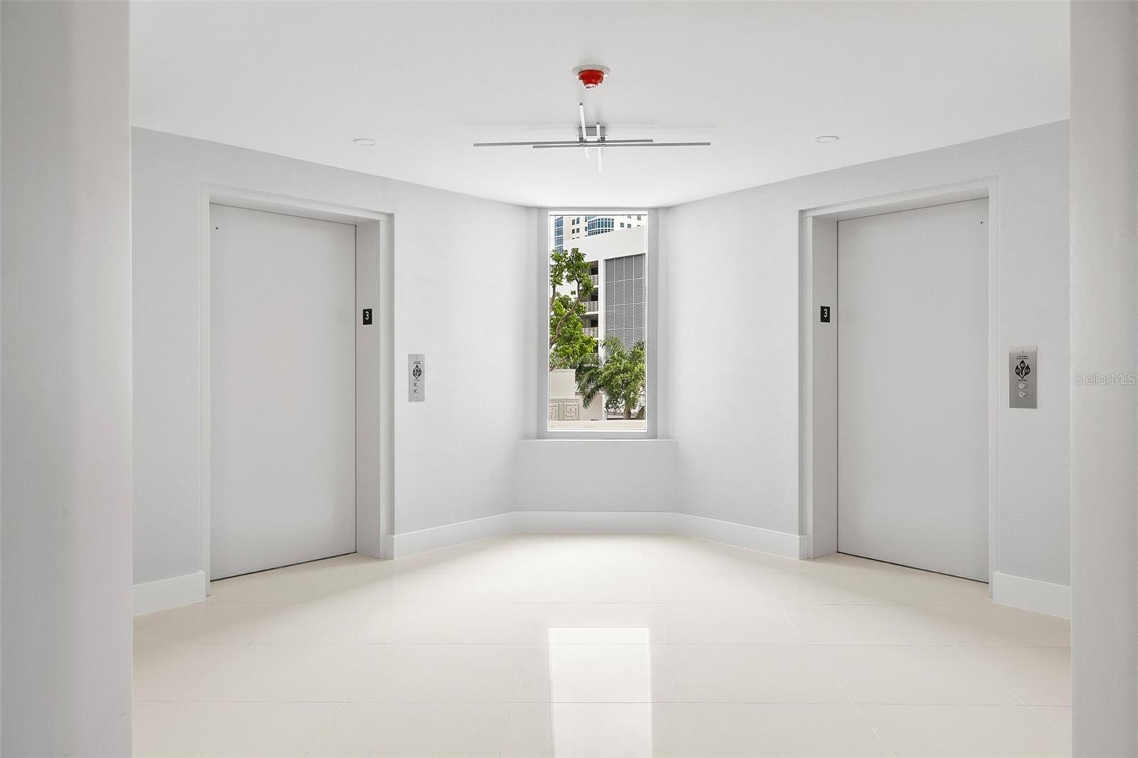 Image 13 of 40 For 1111 Gulfstream Avenue 10e
