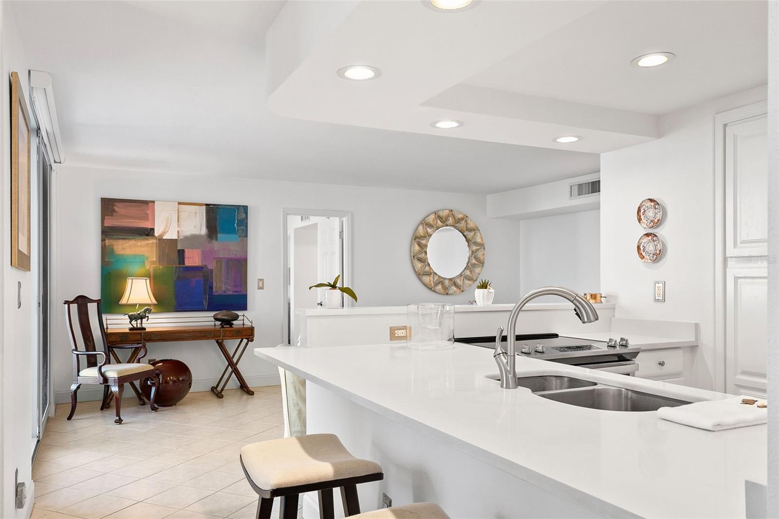 Image 23 of 40 For 1111 Gulfstream Avenue 10e