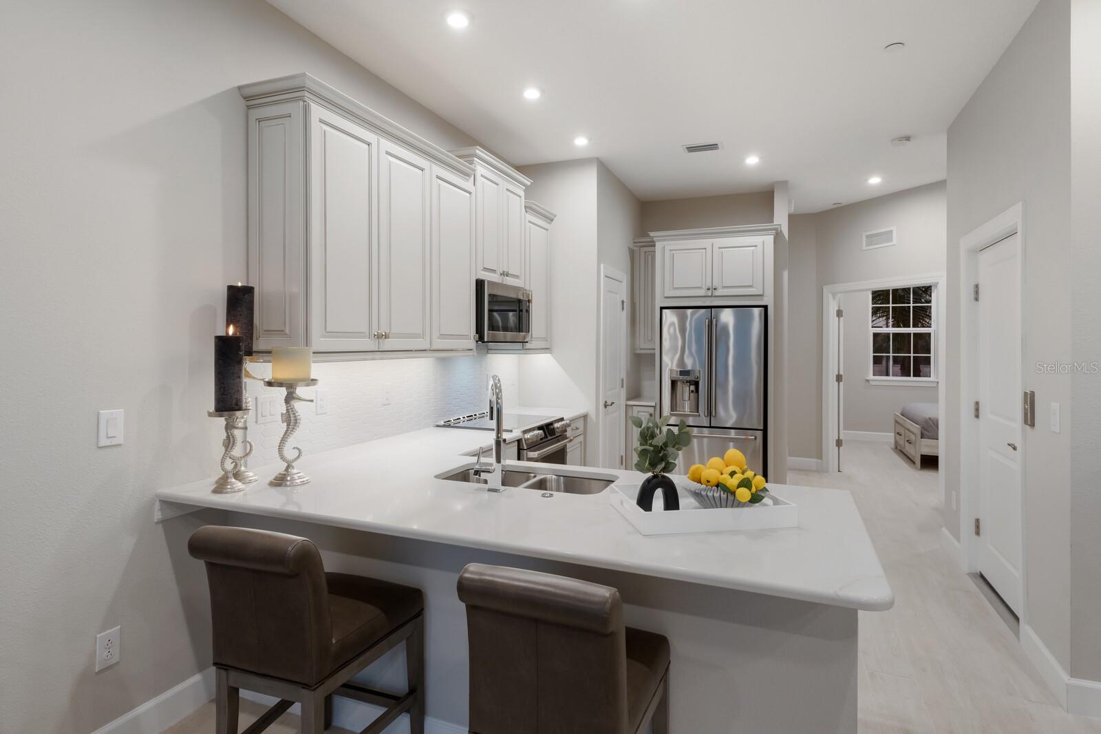Image 10 of 74 For 5565 Cannes Circle 5565