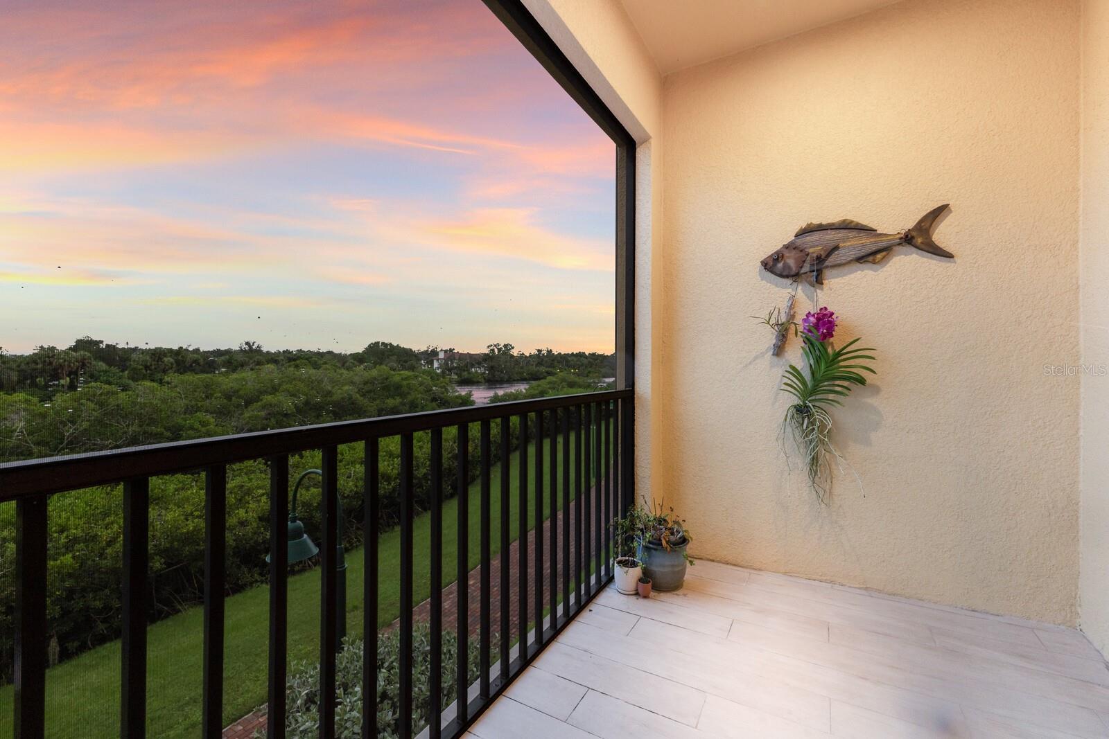Image 19 of 74 For 5565 Cannes Circle 5565