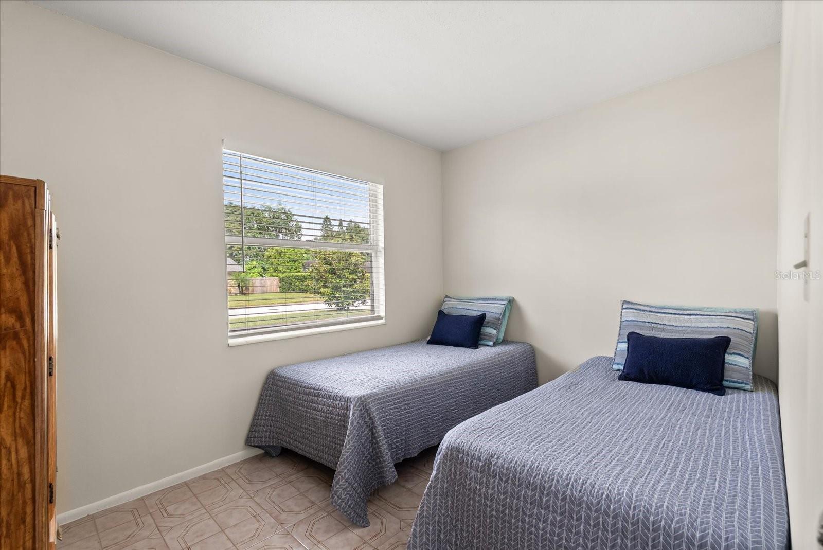 Image 16 of 22 For 503 Santiago Avenue