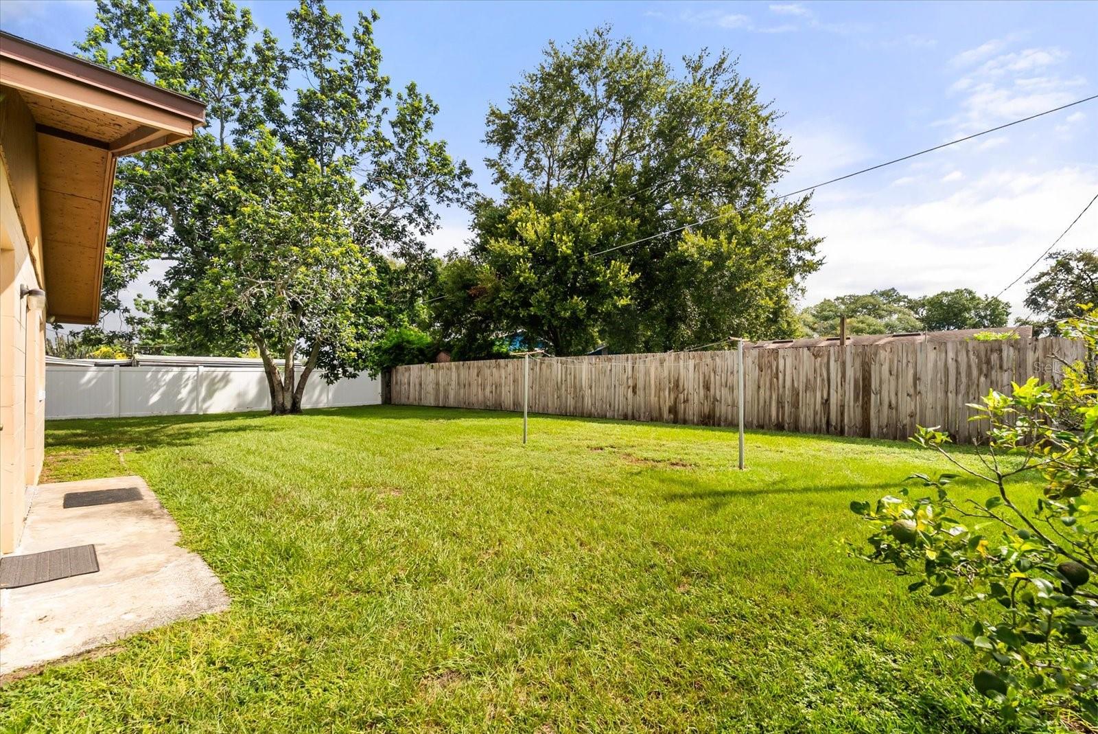 Image 19 of 22 For 503 Santiago Avenue