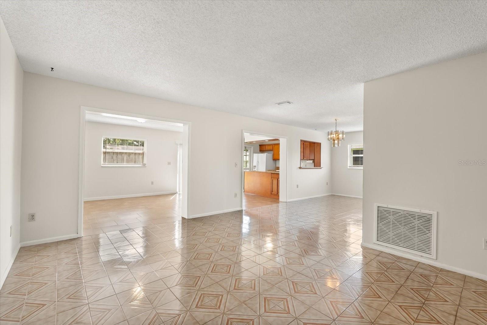Image 2 of 22 For 503 Santiago Avenue