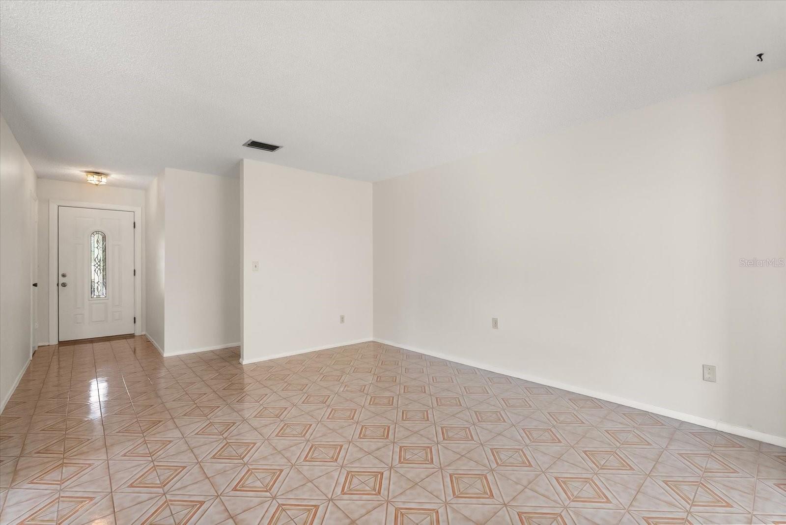 Image 4 of 22 For 503 Santiago Avenue