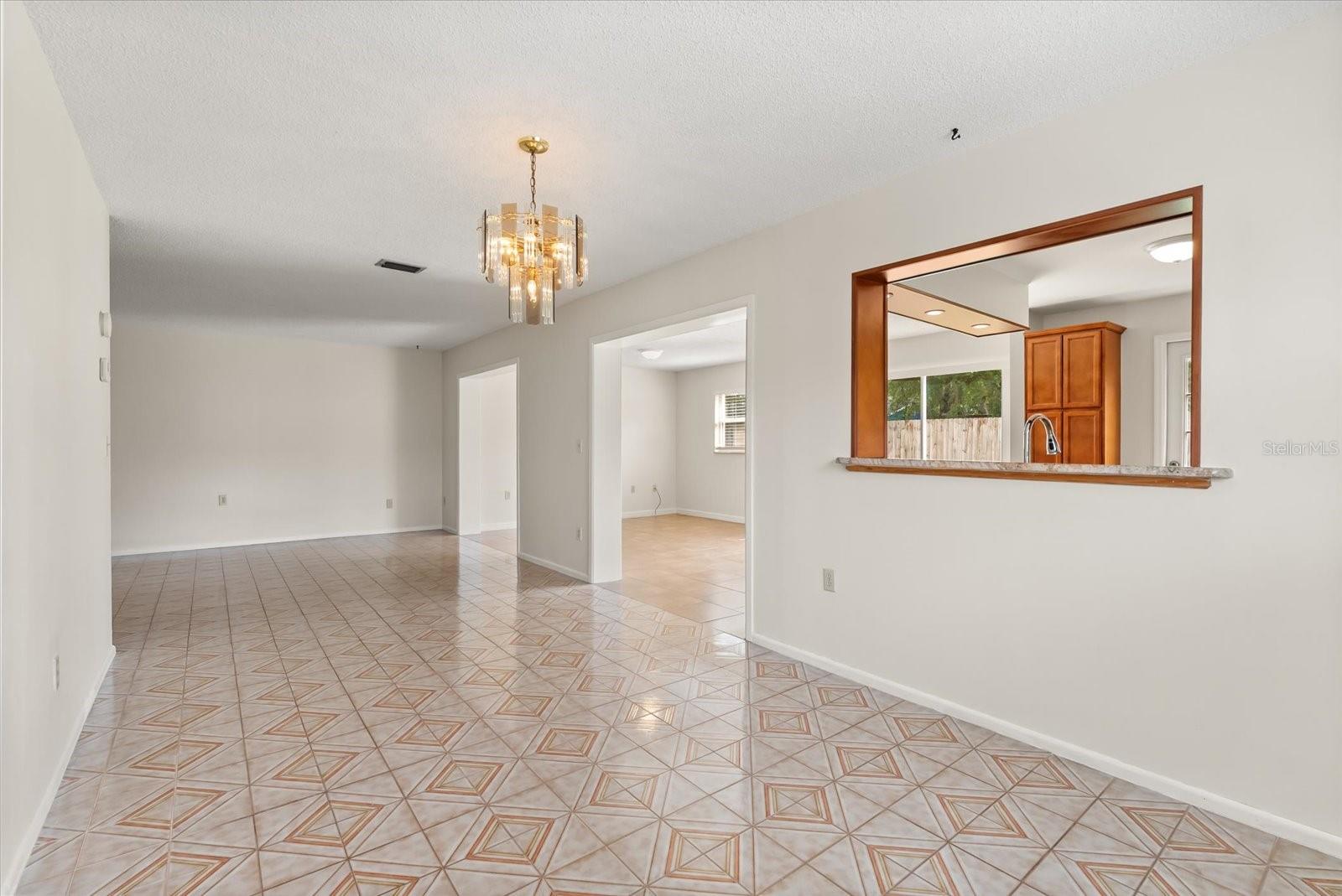 Image 6 of 22 For 503 Santiago Avenue