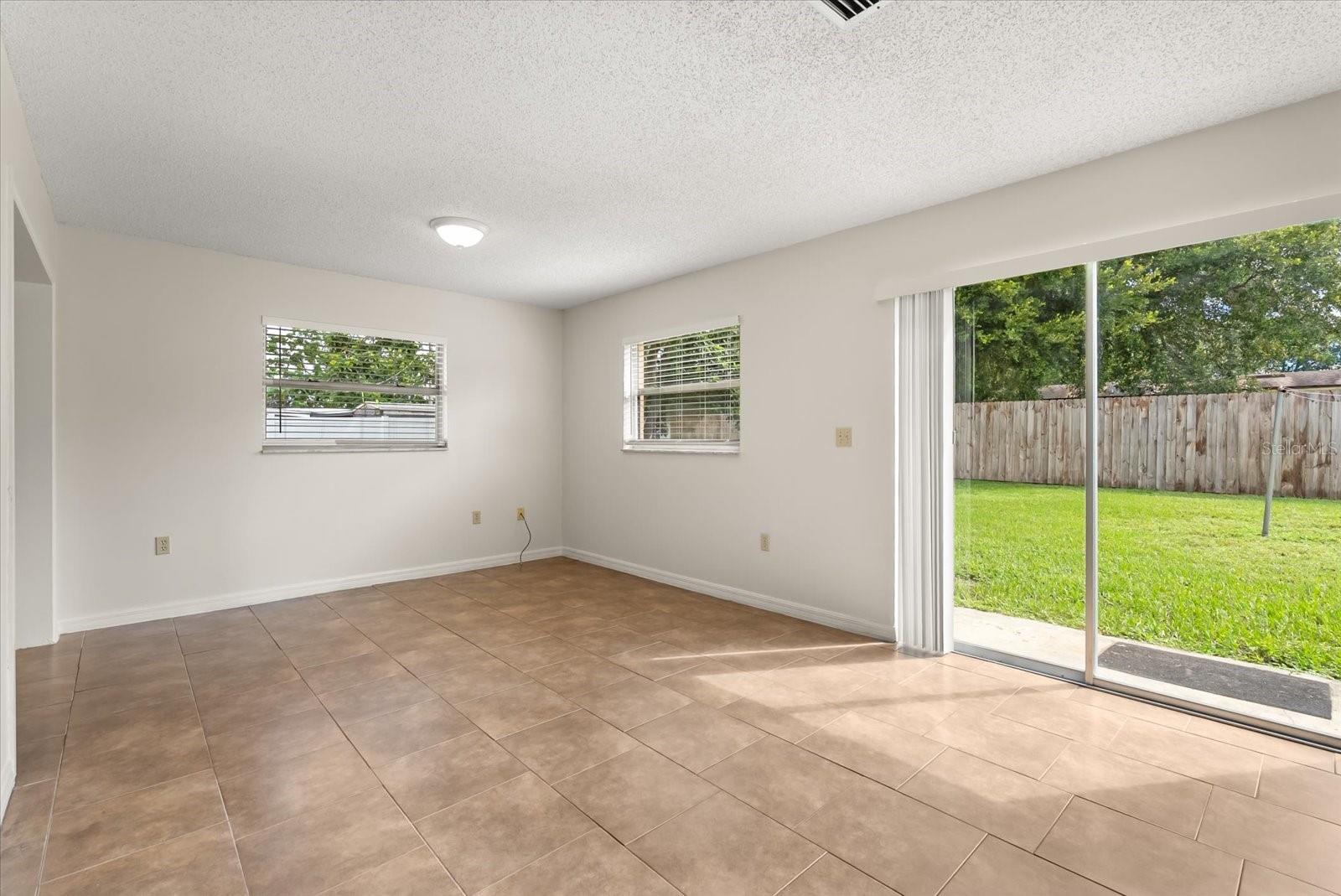 Image 8 of 22 For 503 Santiago Avenue