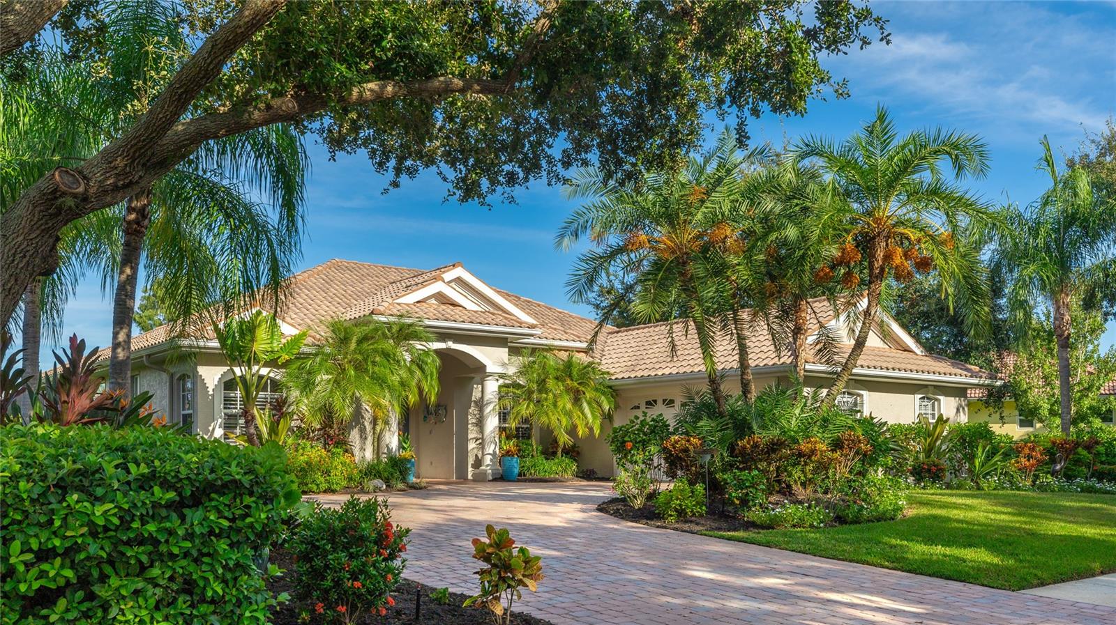 Image 3 of 58 For 11407 Savannah Lakes Drive