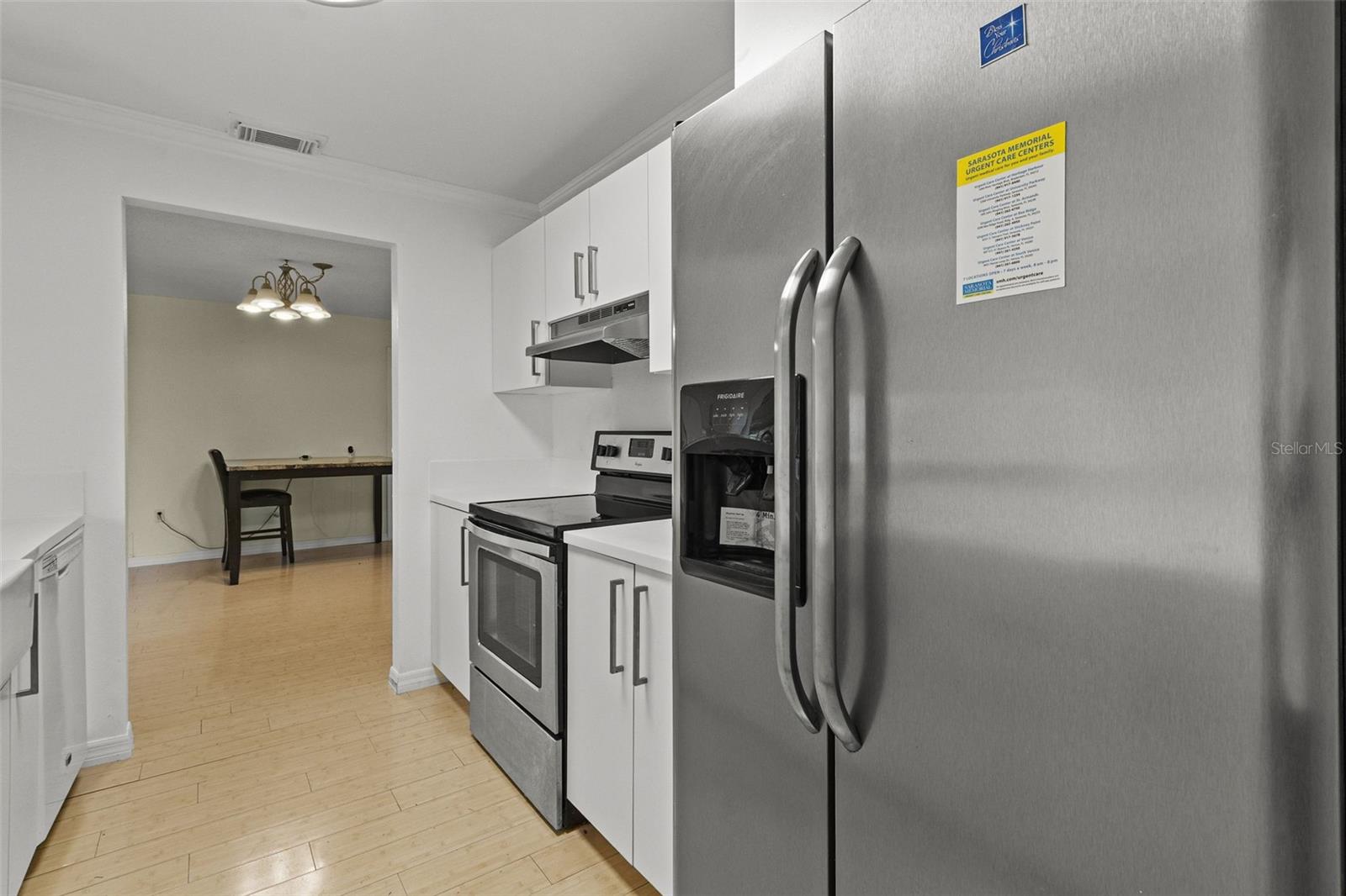 Image 13 of 42 For 90 Venice East Boulevard