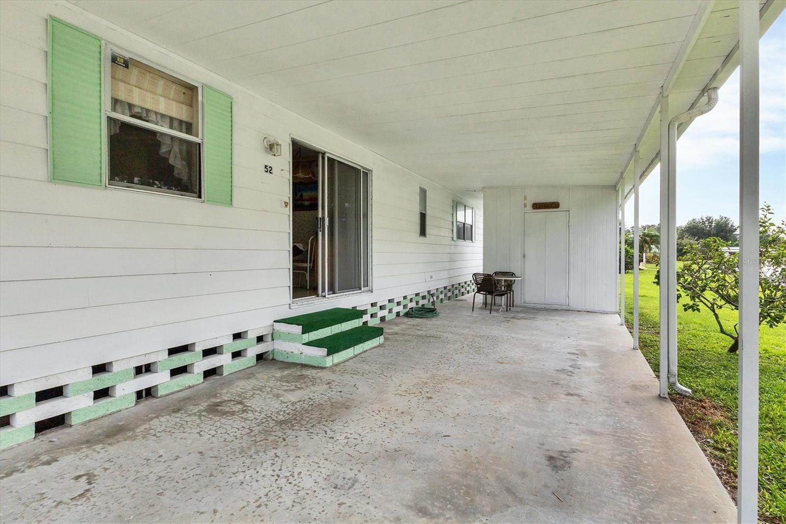 Image 3 of 37 For 6710 36th Avenue E 52