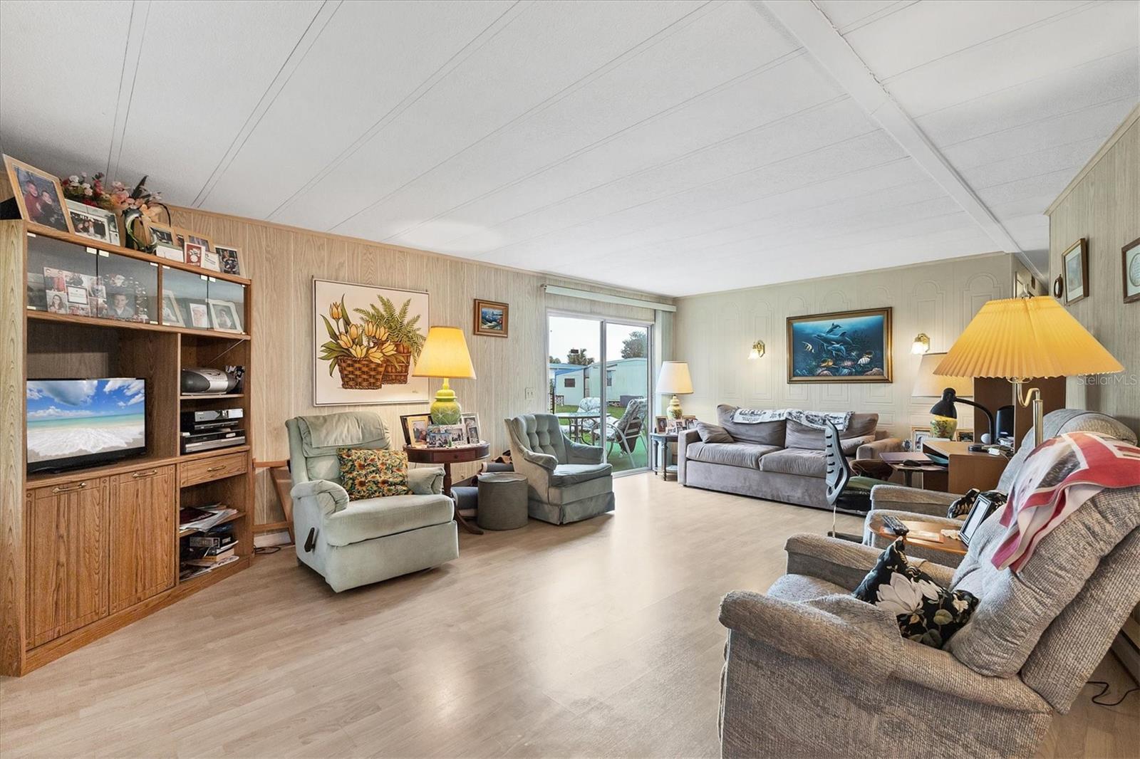 Image 4 of 37 For 6710 36th Avenue E 52