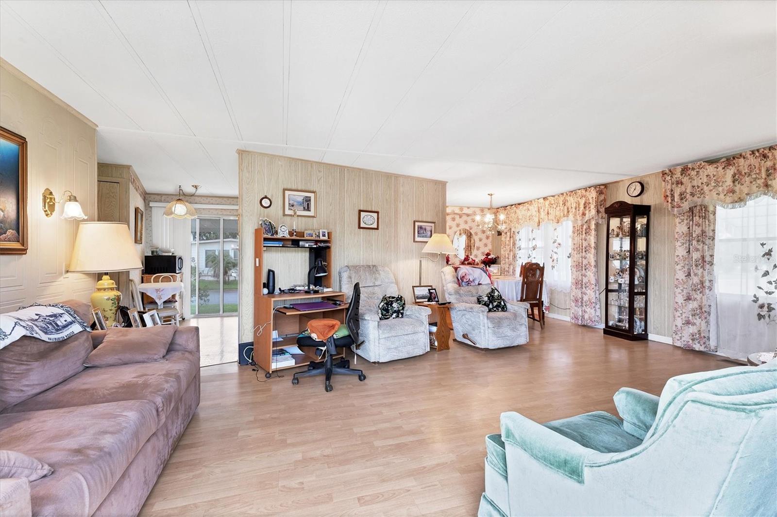 Image 7 of 37 For 6710 36th Avenue E 52