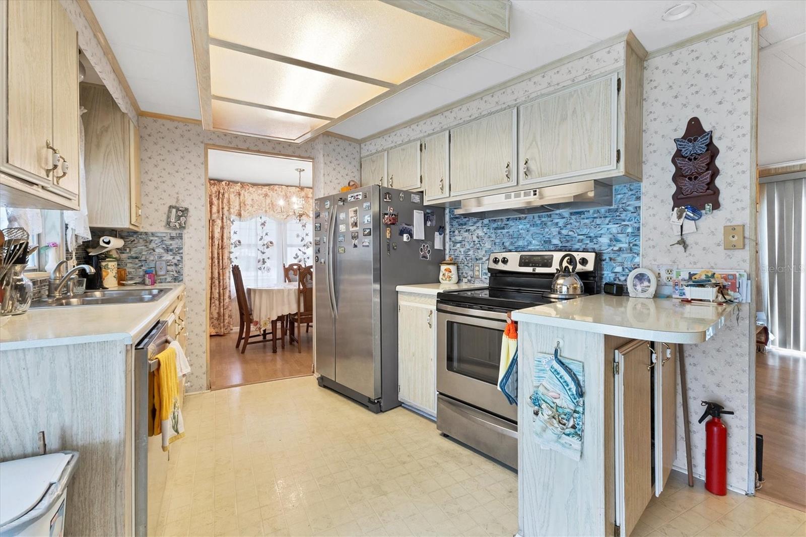 Image 9 of 37 For 6710 36th Avenue E 52
