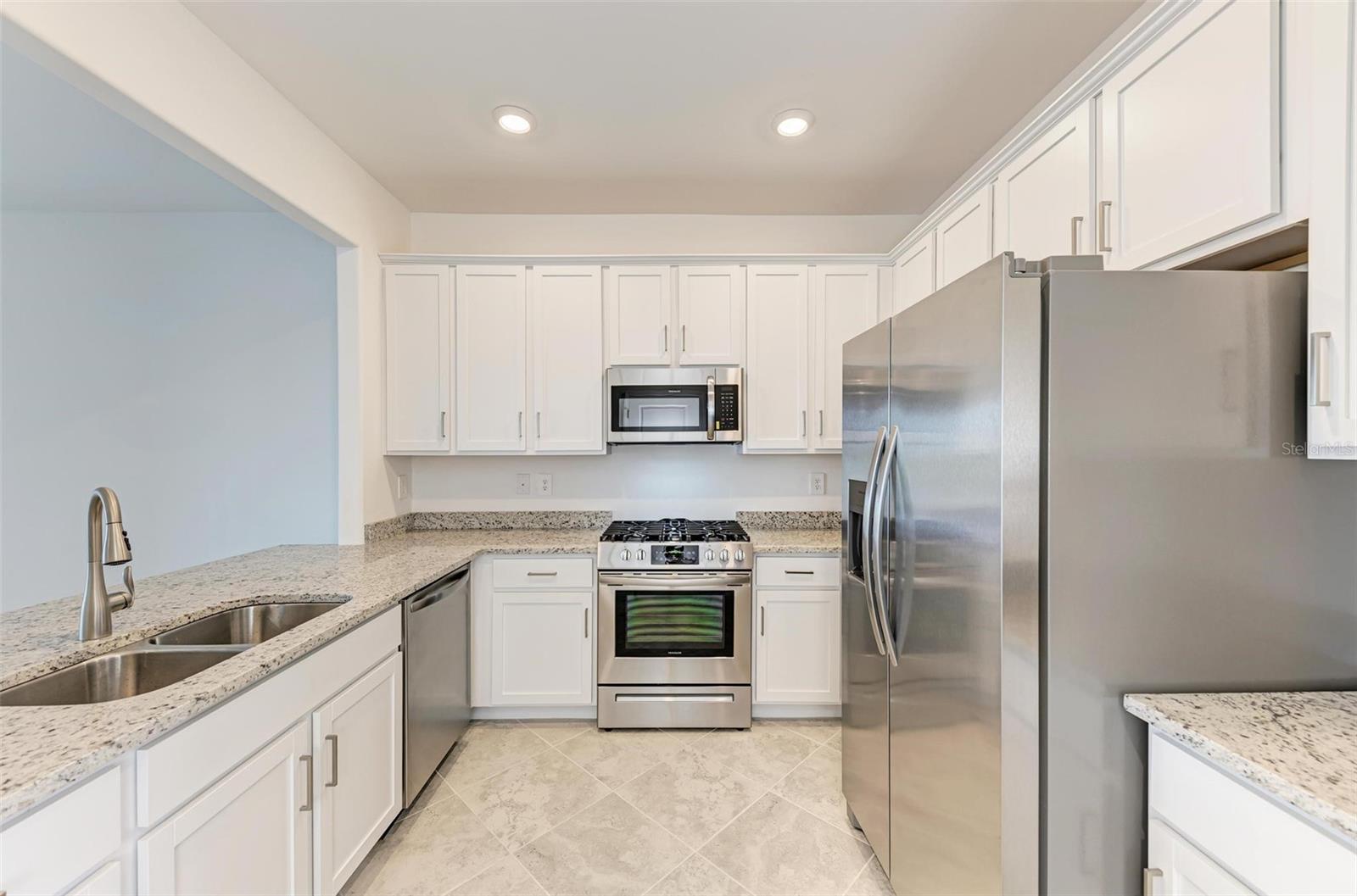 Image 4 of 39 For 15233 Lyla Terrace