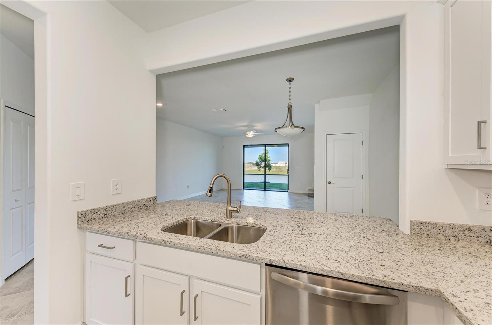 Image 6 of 39 For 15233 Lyla Terrace