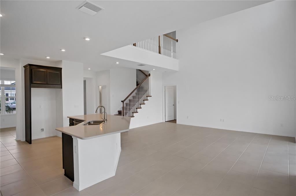 Image 4 of 40 For 5719 Maidenstone Way