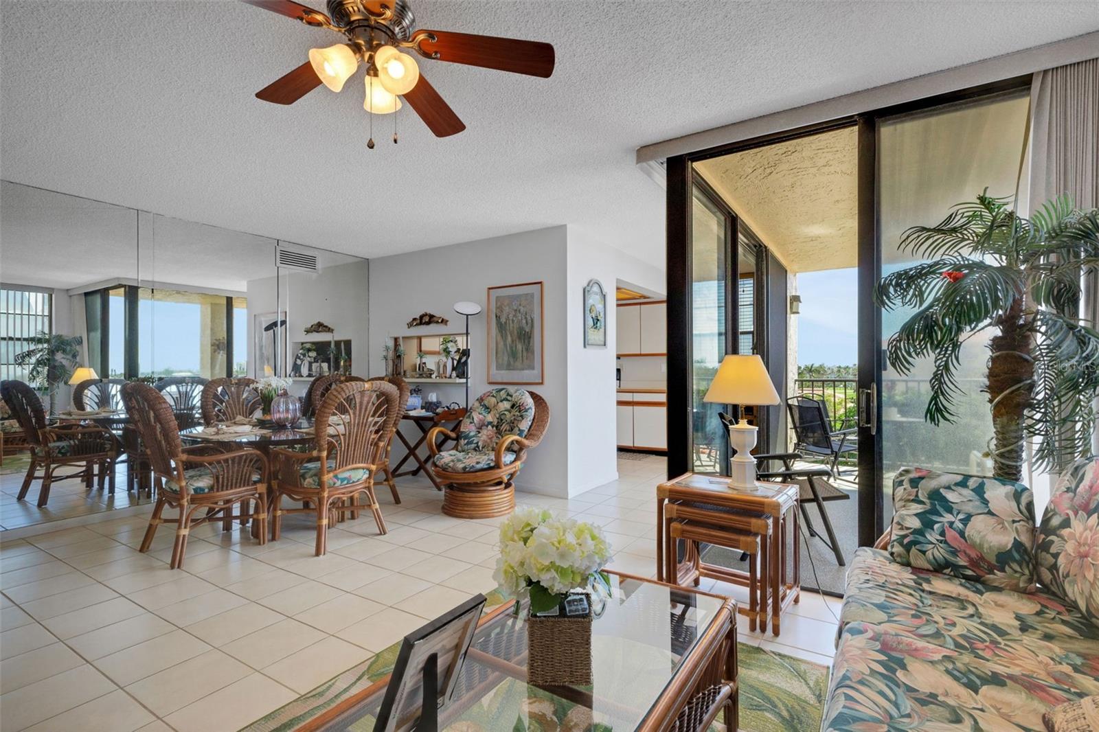 Image 11 of 42 For 6145 Sun Boulevard 506