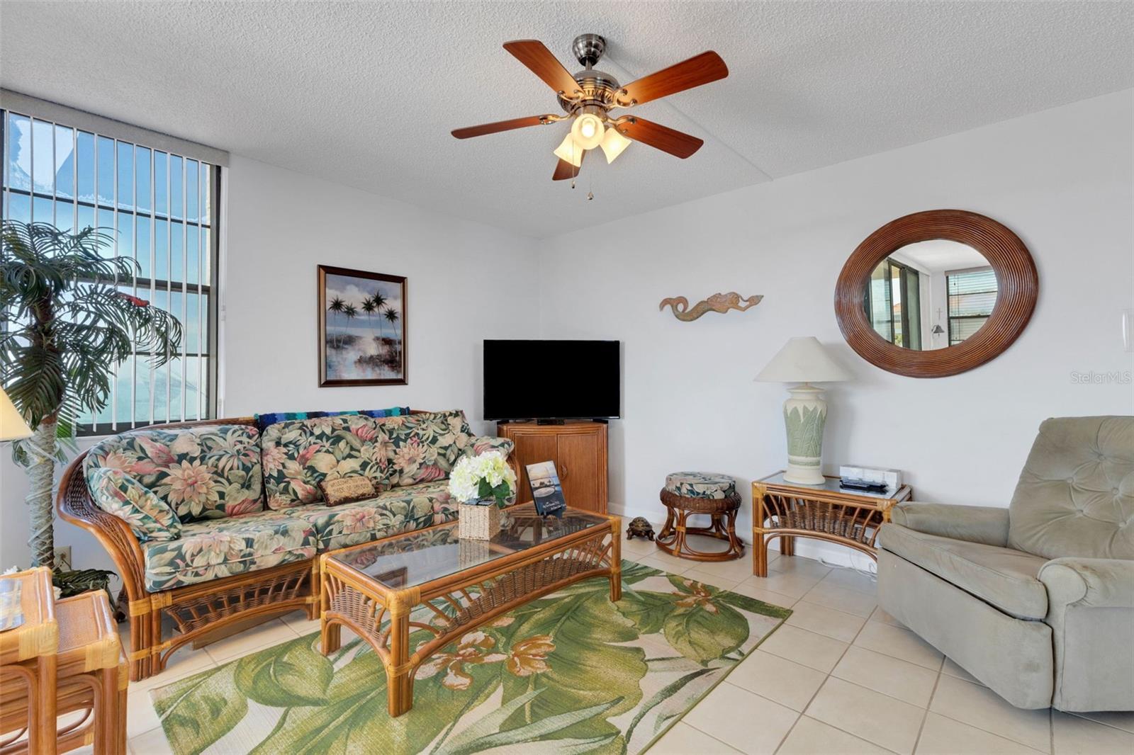 Image 14 of 42 For 6145 Sun Boulevard 506
