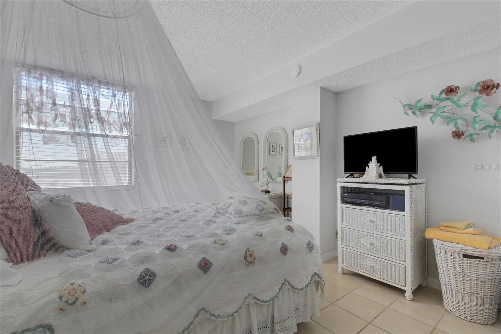 Image 31 of 42 For 6145 Sun Boulevard 506