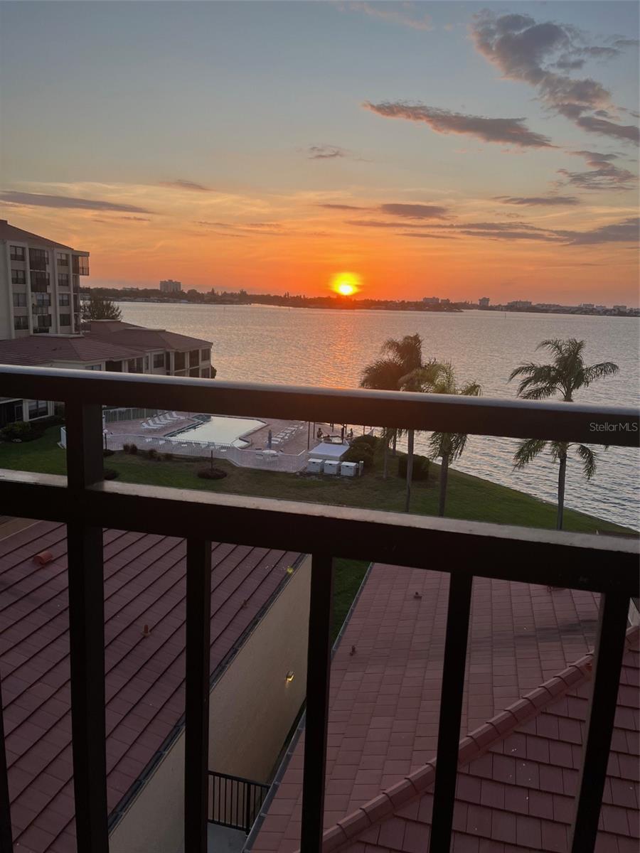 Image 41 of 42 For 6145 Sun Boulevard 506