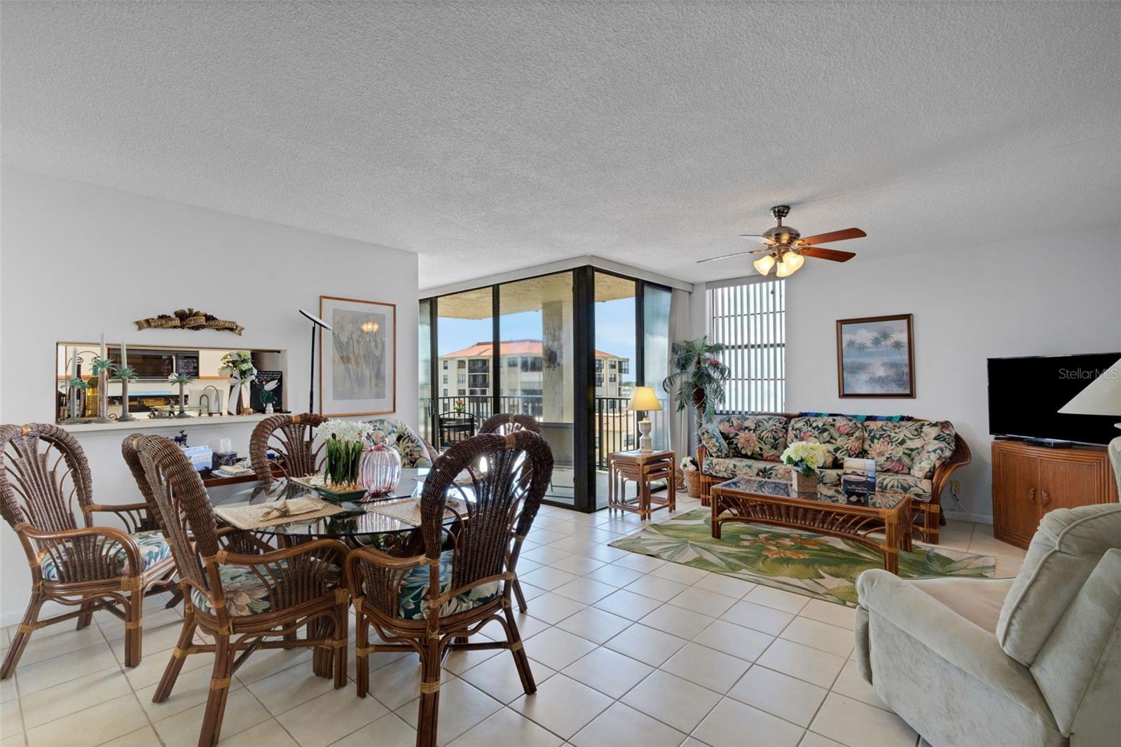 Image 8 of 42 For 6145 Sun Boulevard 506