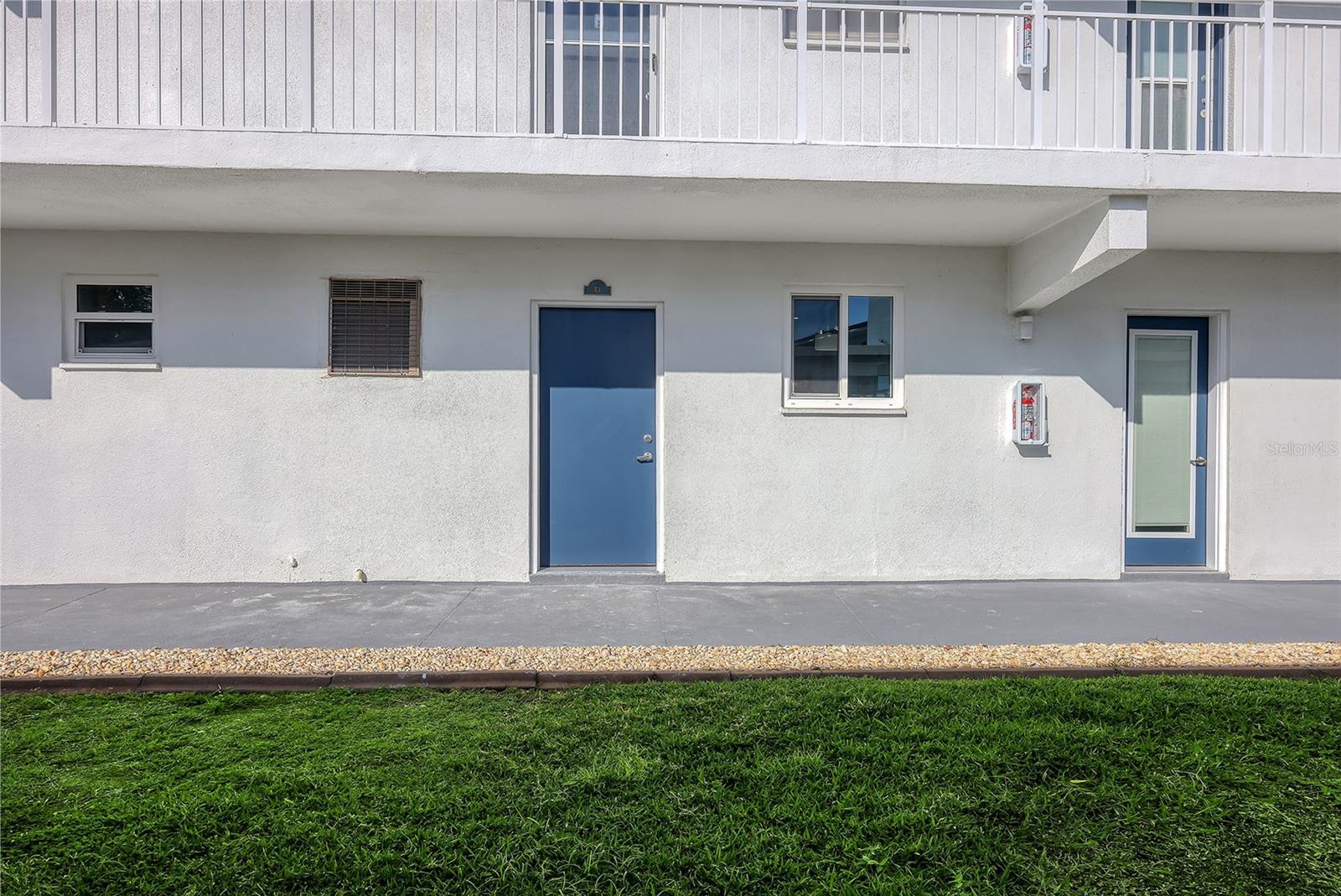 Image 50 of 51 For 769 John Ringling Boulevard 3