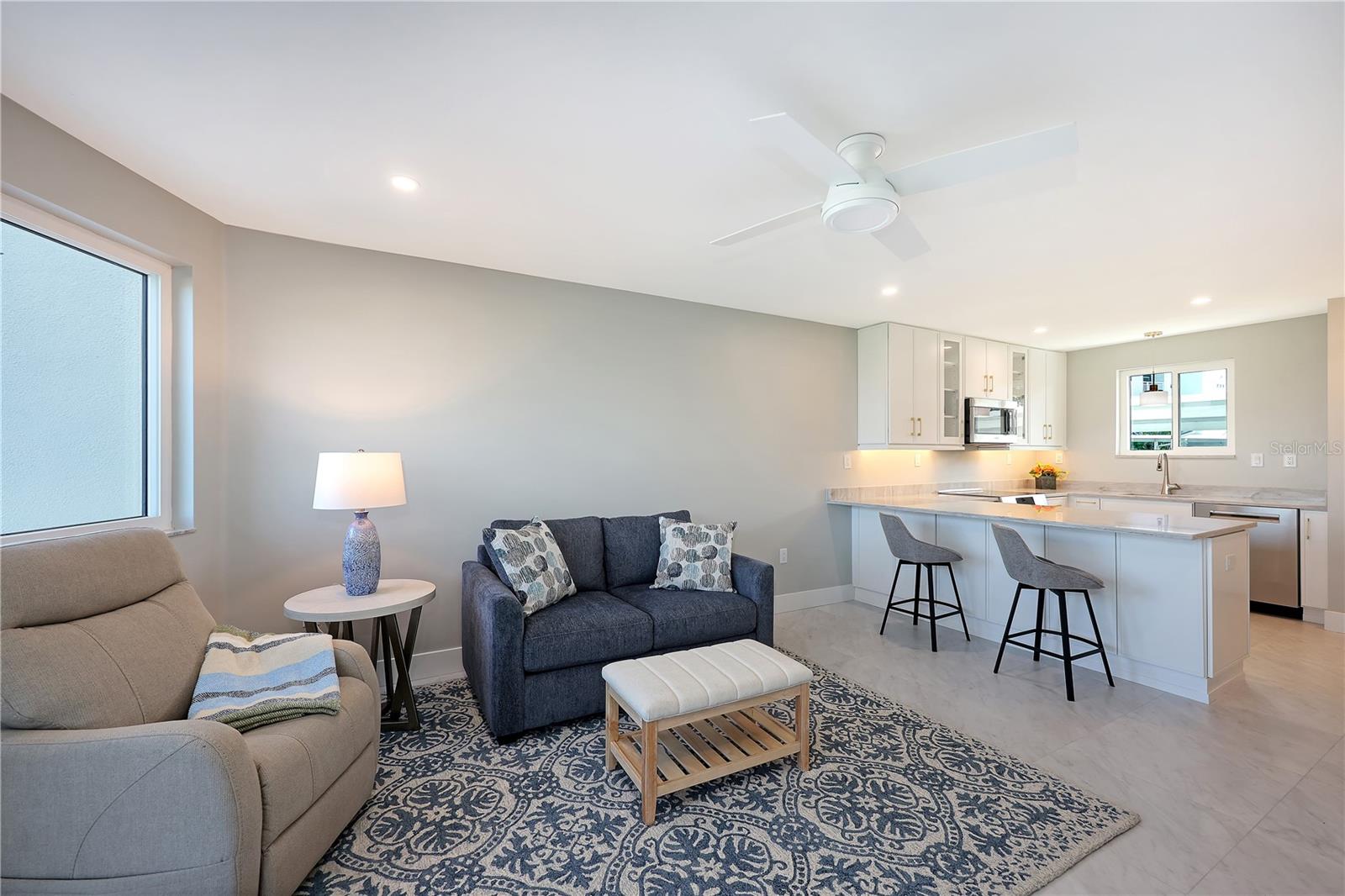 Image 8 of 51 For 769 John Ringling Boulevard 3