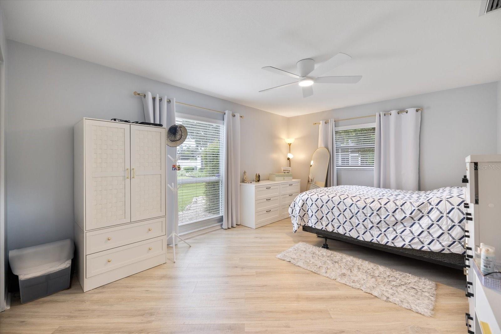 Image 33 of 54 For 4762 Meredith Lane