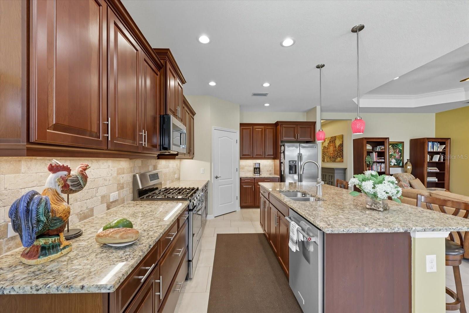 Image 11 of 31 For 7031 White Willow Court