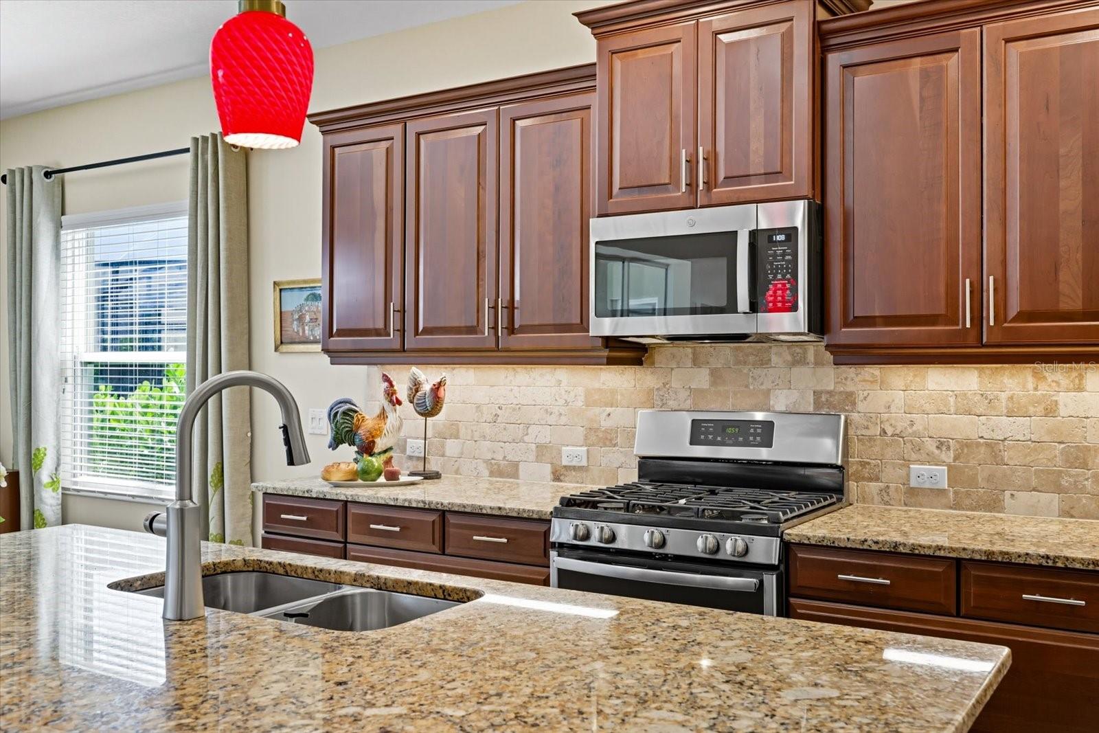 Image 13 of 31 For 7031 White Willow Court