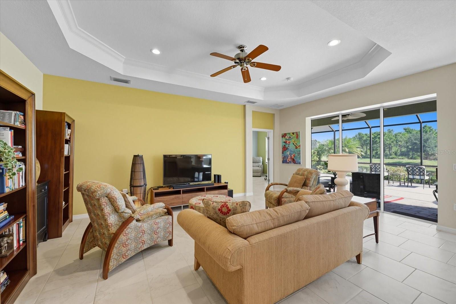 Image 14 of 31 For 7031 White Willow Court