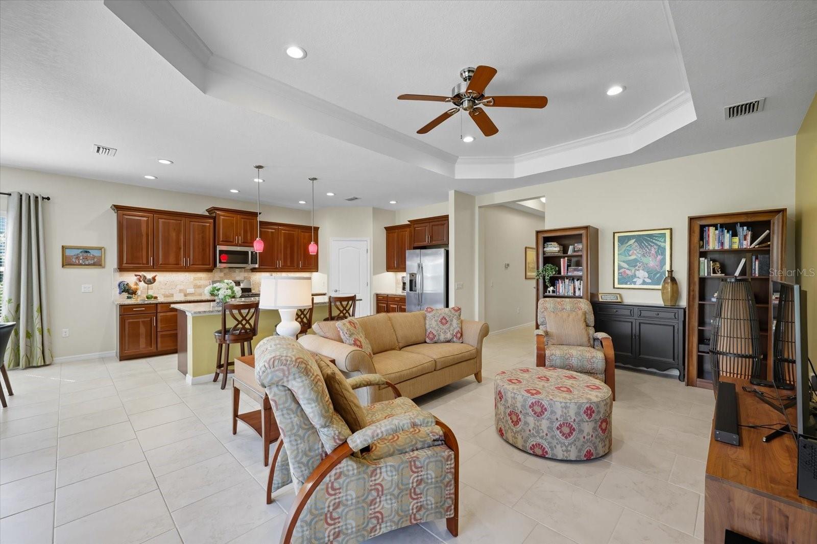 Image 8 of 31 For 7031 White Willow Court