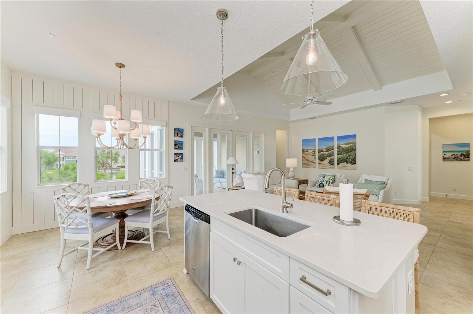 Image 18 of 100 For 258 Sapphire Lake Drive 202