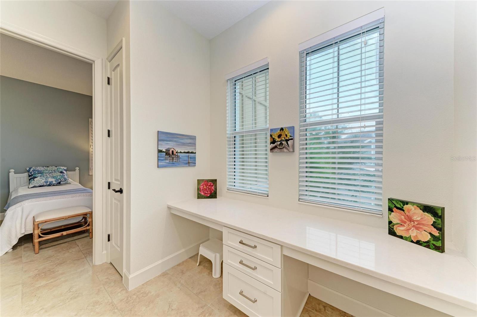 Image 31 of 100 For 258 Sapphire Lake Drive 202