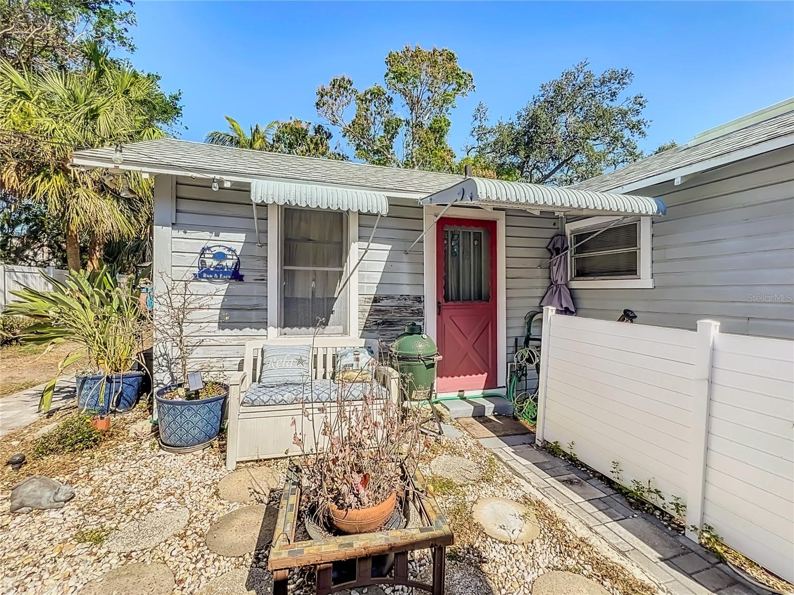 Image 10 of 35 For 1687 Arlington Street
