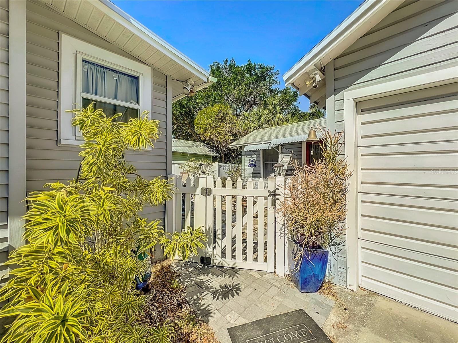 Image 20 of 35 For 1687 Arlington Street