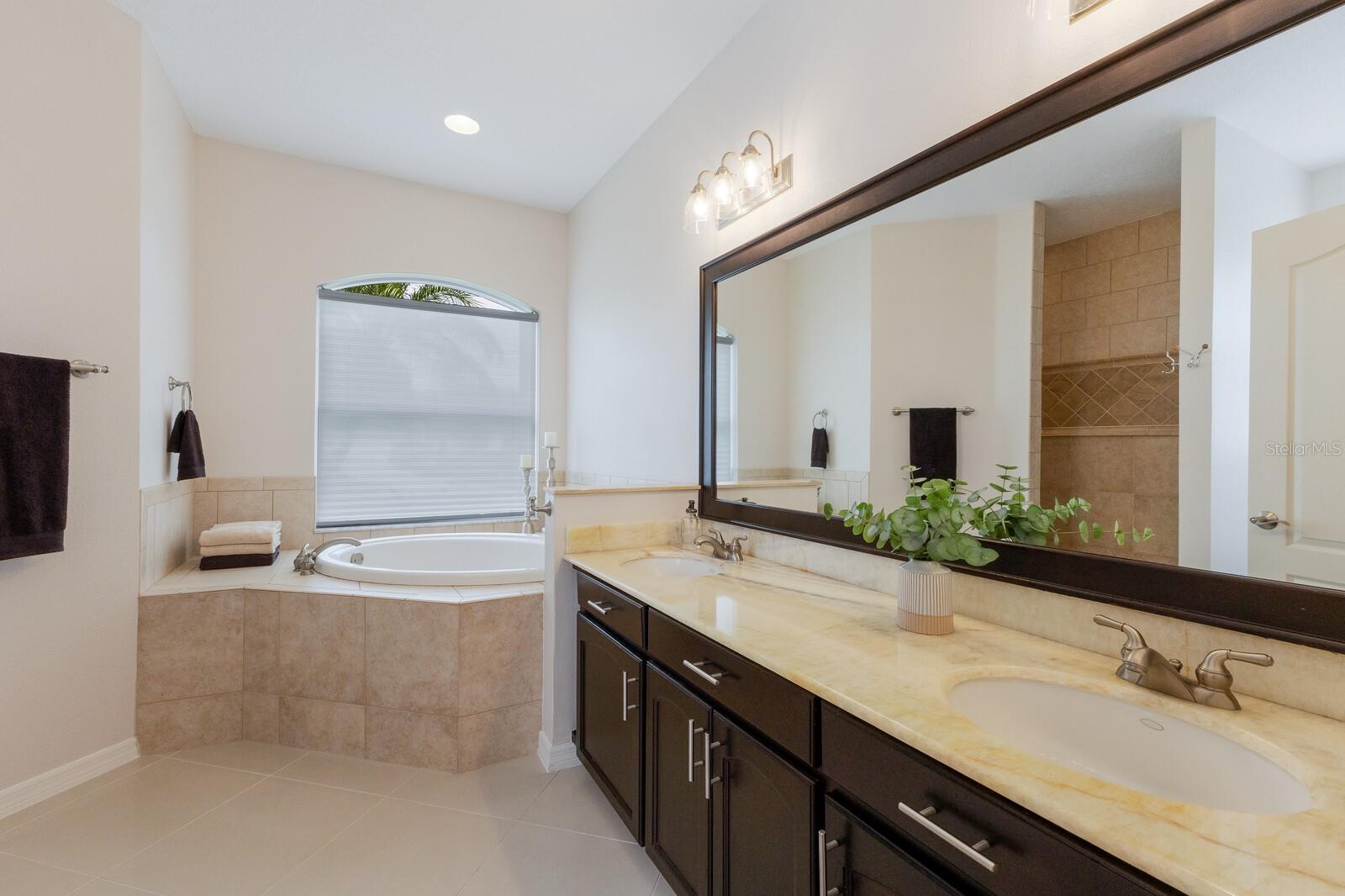 Image 28 of 56 For 25906 83rd Avenue E