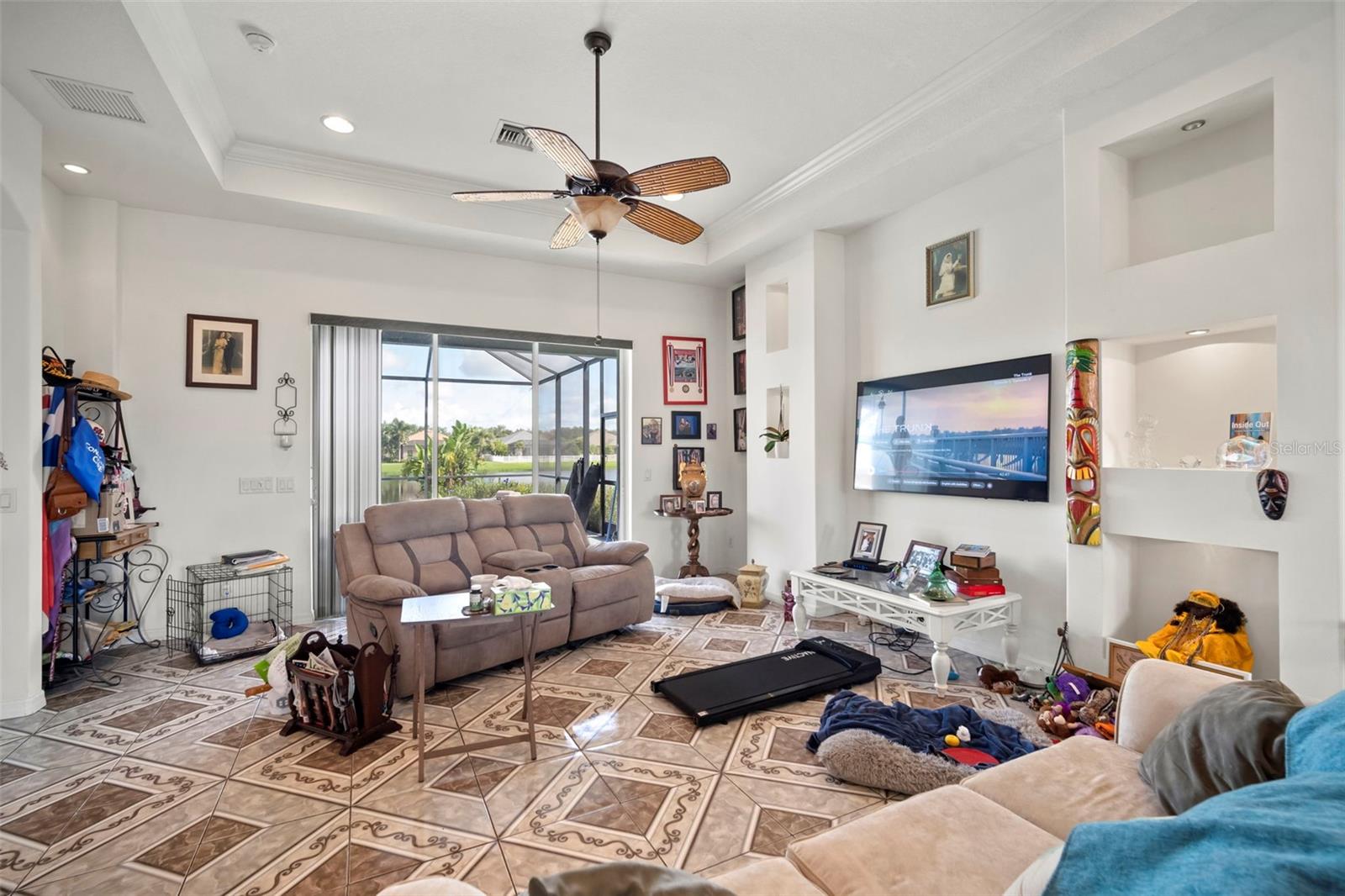 Image 19 of 33 For 12738 24th Street Circle E