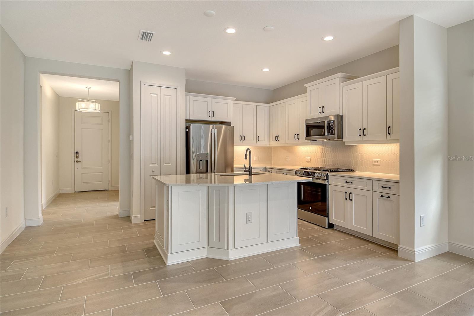 Image 18 of 40 For 308 Altamura Circle