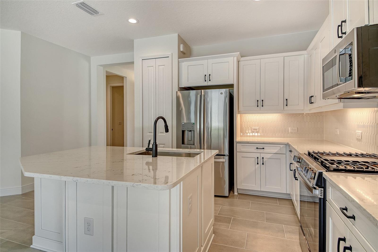 Image 19 of 40 For 308 Altamura Circle