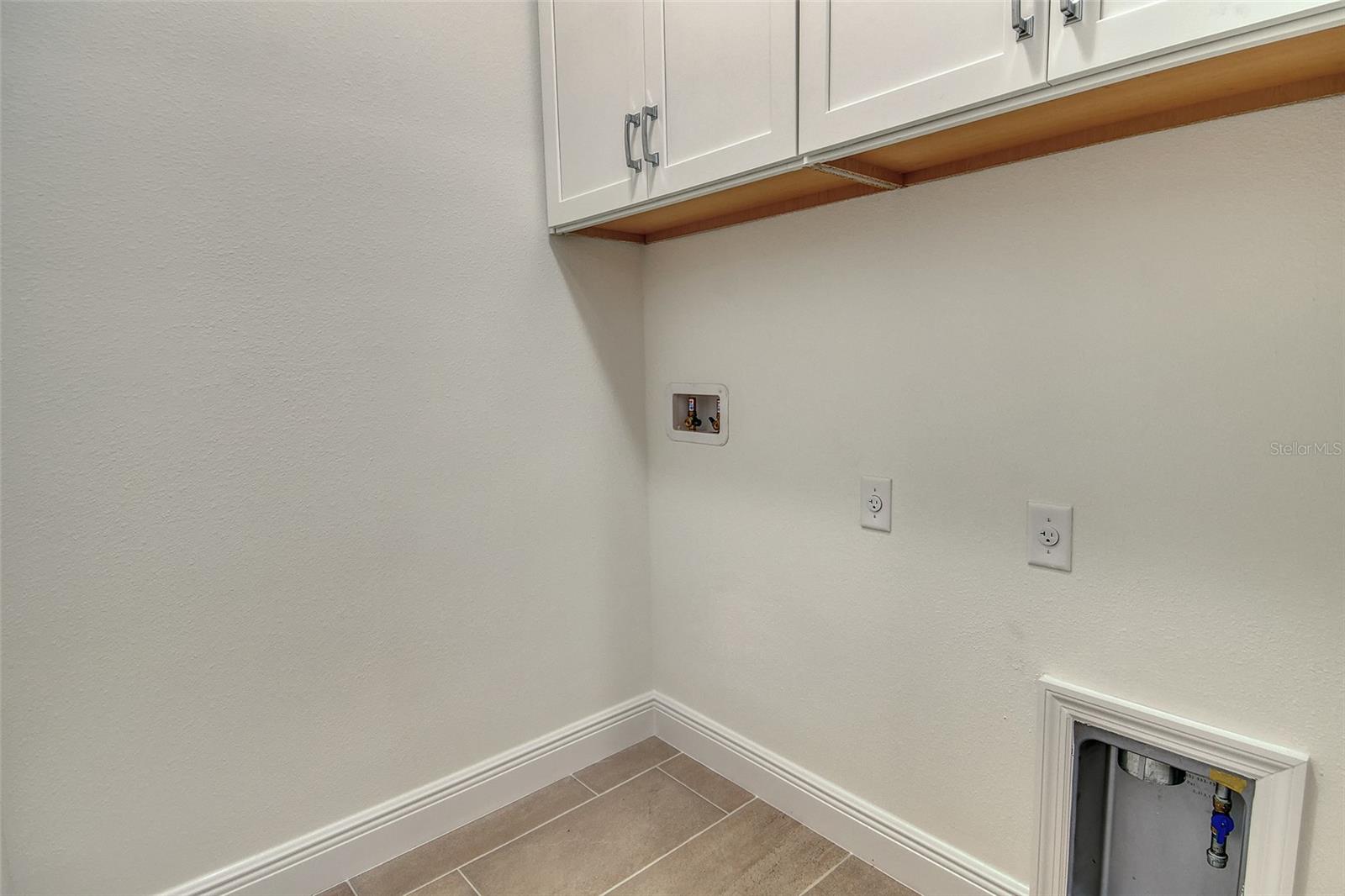 Image 33 of 40 For 308 Altamura Circle