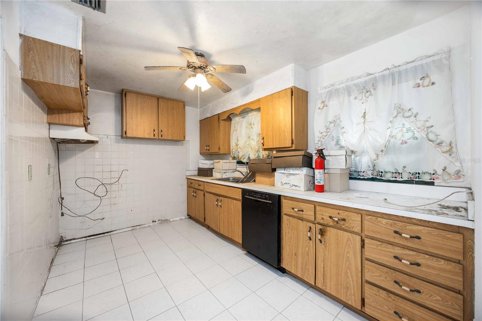 Image 17 of 24 For 2822 Palmadelia Avenue