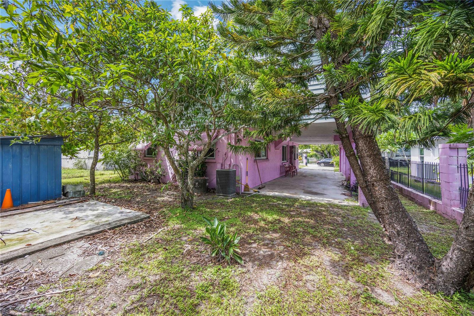 Image 22 of 24 For 2822 Palmadelia Avenue
