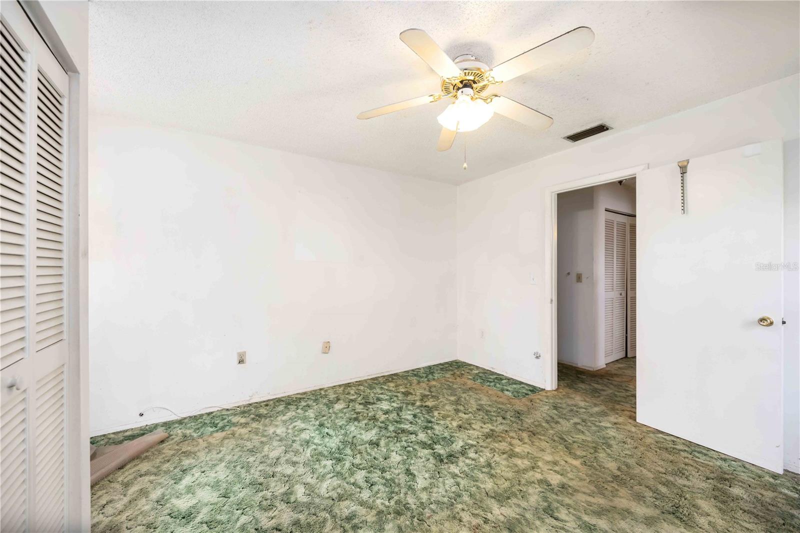 Image 9 of 24 For 2822 Palmadelia Avenue