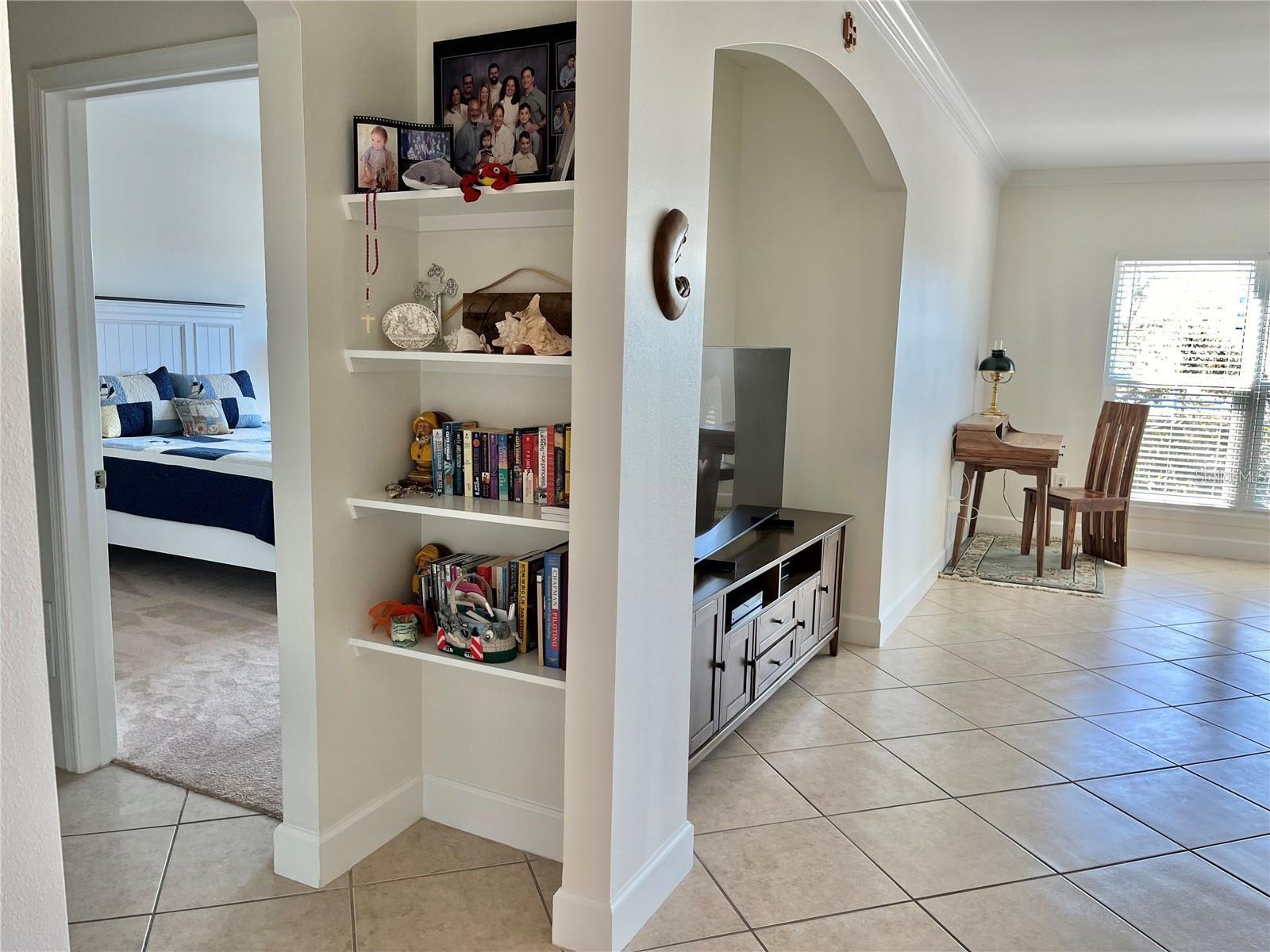 Image 12 of 39 For 303 3rd Avenue W 301