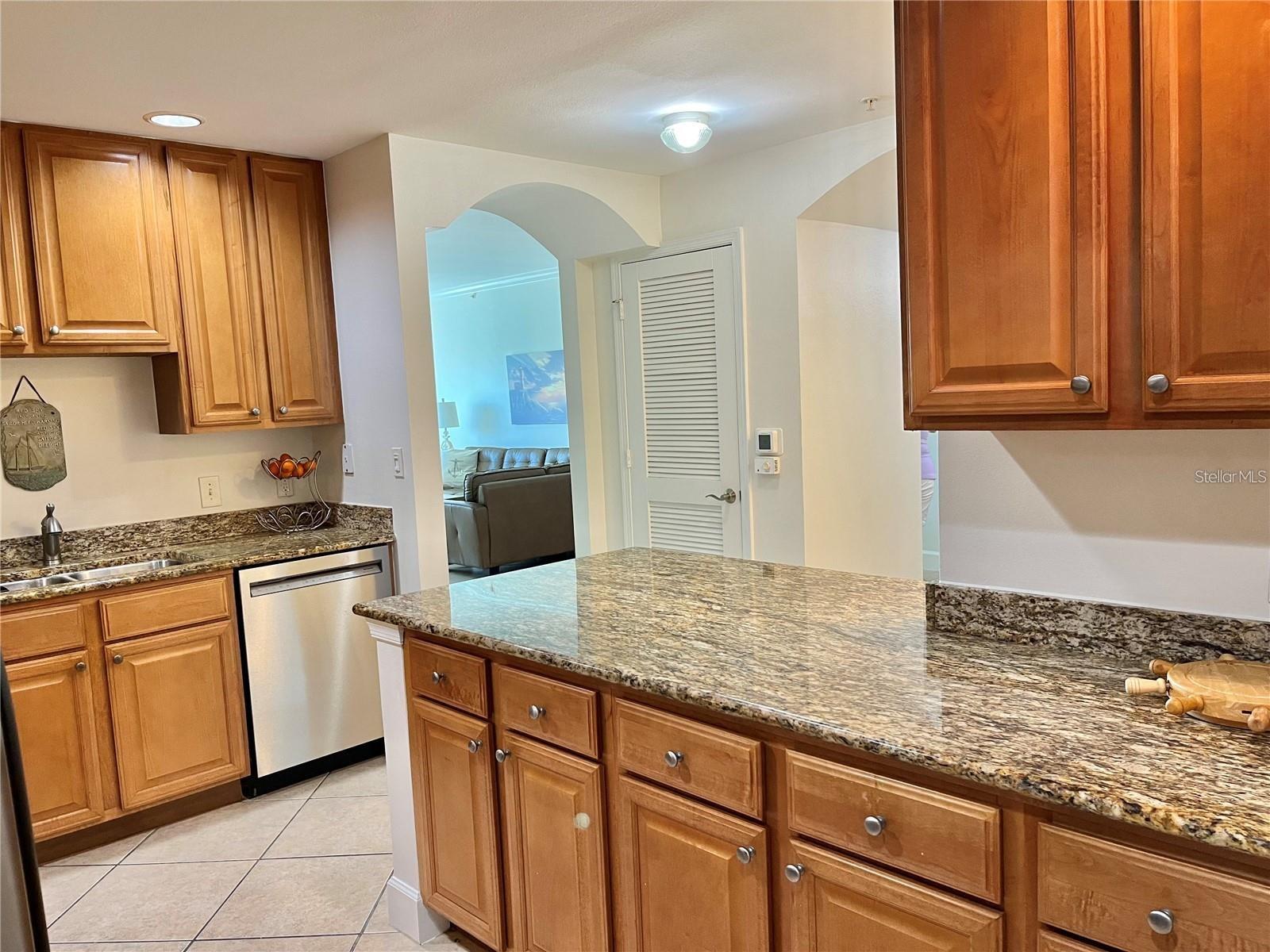 Image 15 of 39 For 303 3rd Avenue W 301