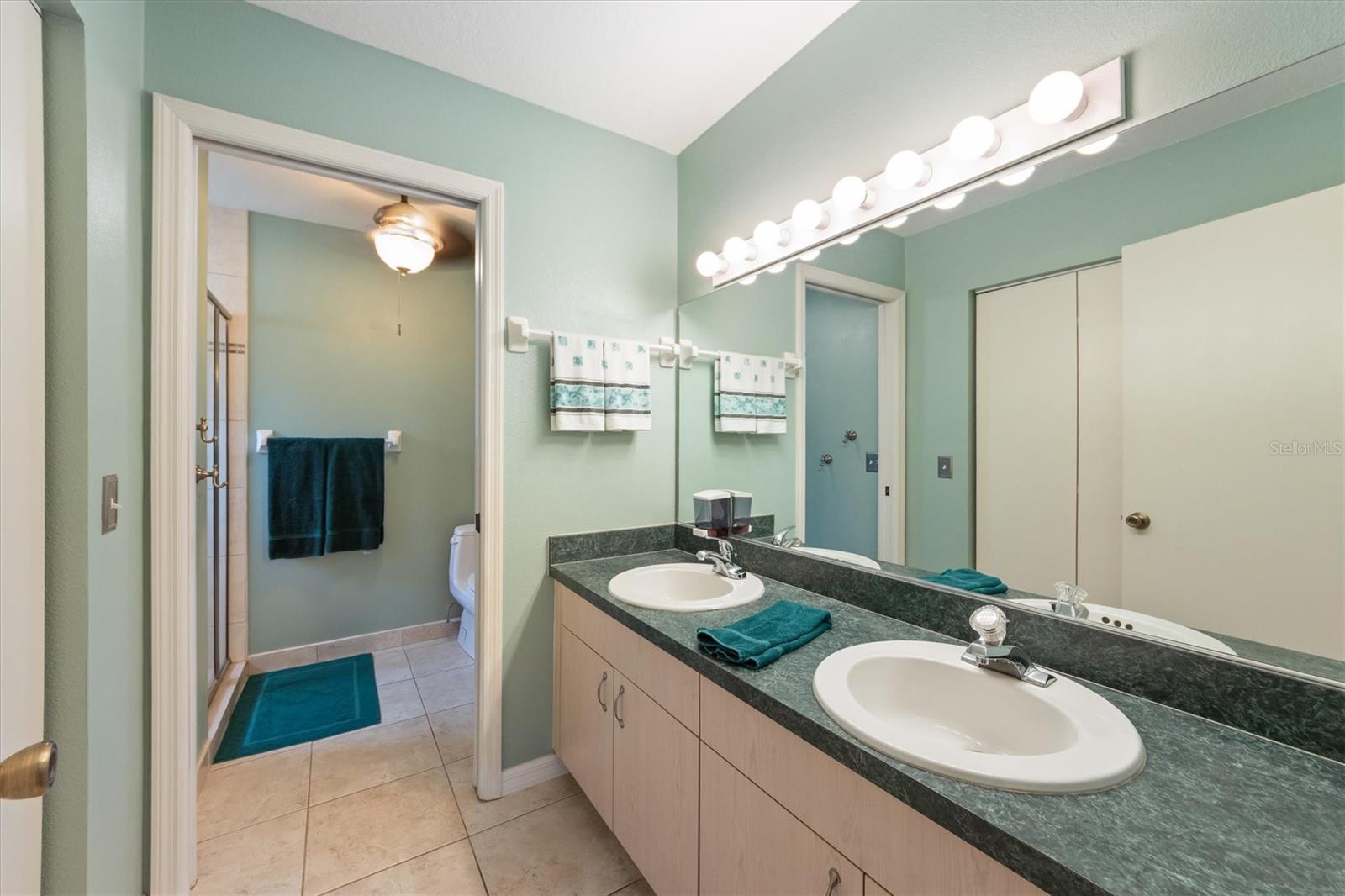 Image 15 of 25 For 8903 71st Avenue E