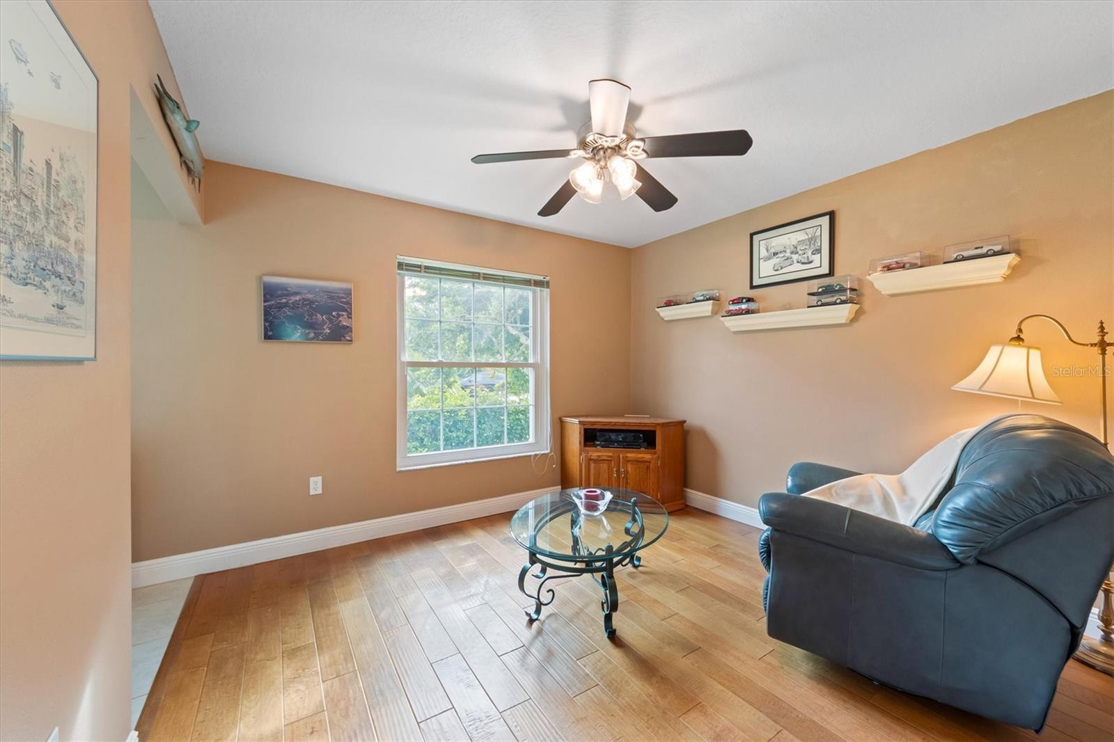 Image 19 of 25 For 8903 71st Avenue E