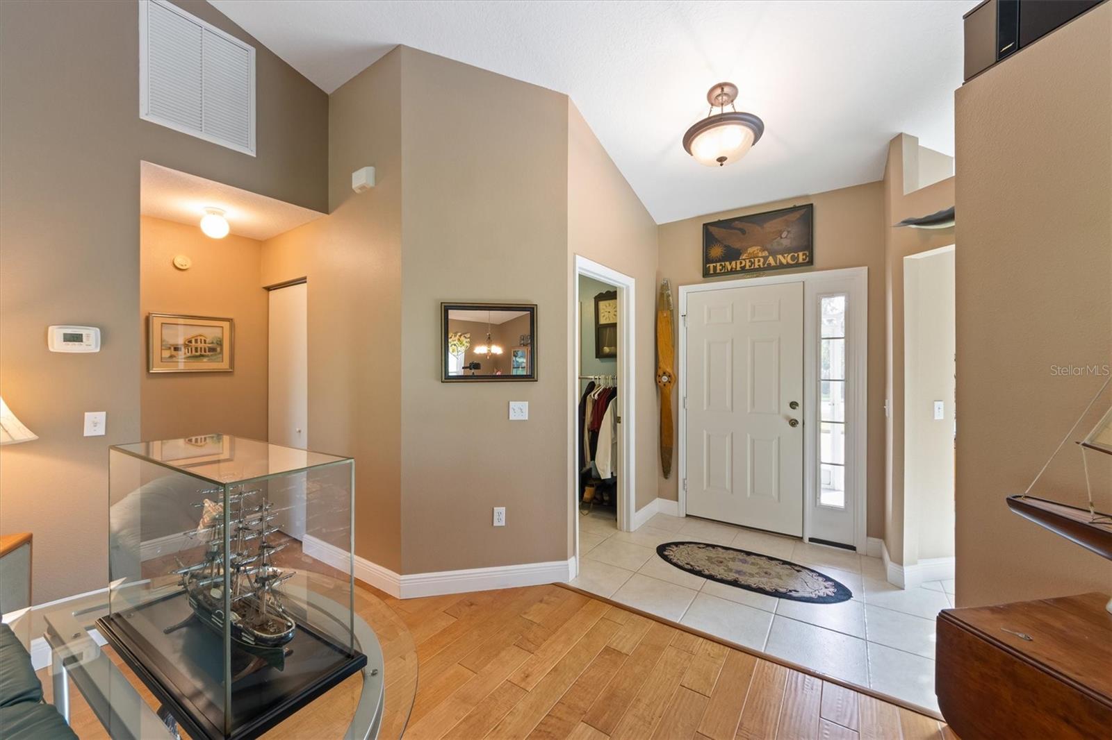 Image 6 of 25 For 8903 71st Avenue E