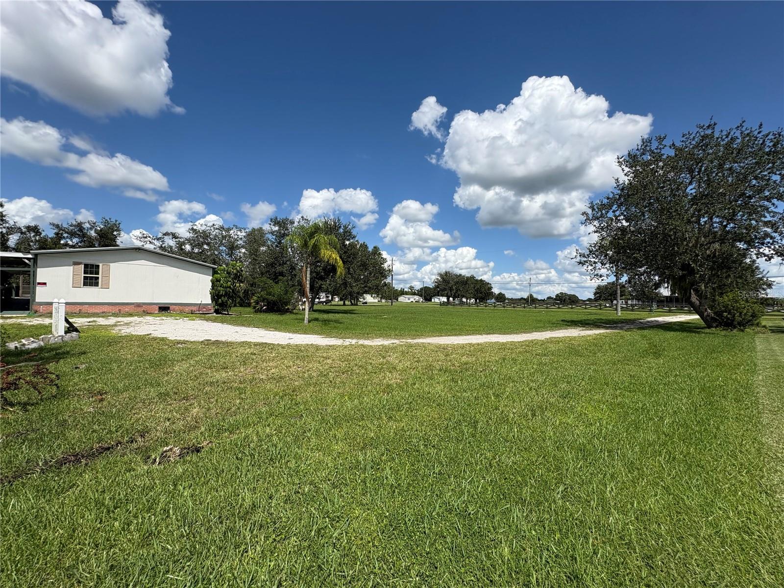 Image 11 of 46 For 10649 Park Avenue